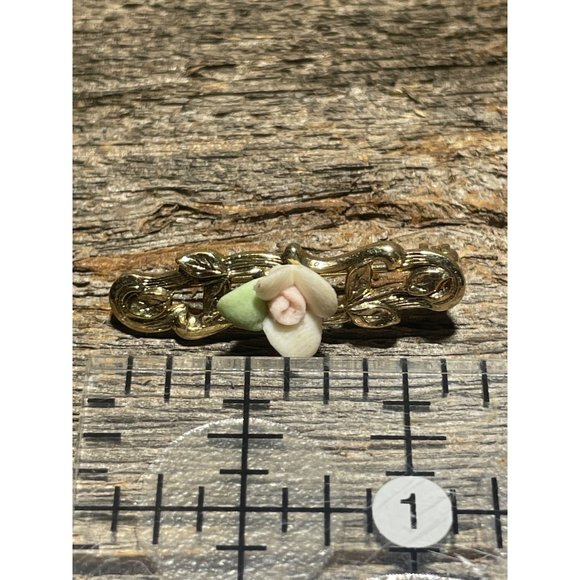 Miniature 1.25” Filigree Opal Rose Victorian Art Nouveau Broochs Set of 2 - Picture 4 of 4